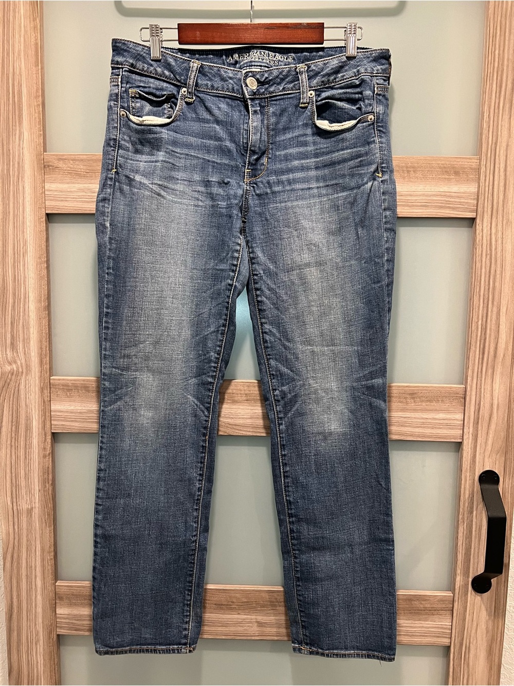 American Eagle Outfitters | Medium Wash Skinny Jeans